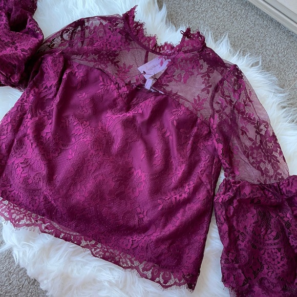 NWT Cupcakes & Cashmere Lace Top - Picture 4 of 8